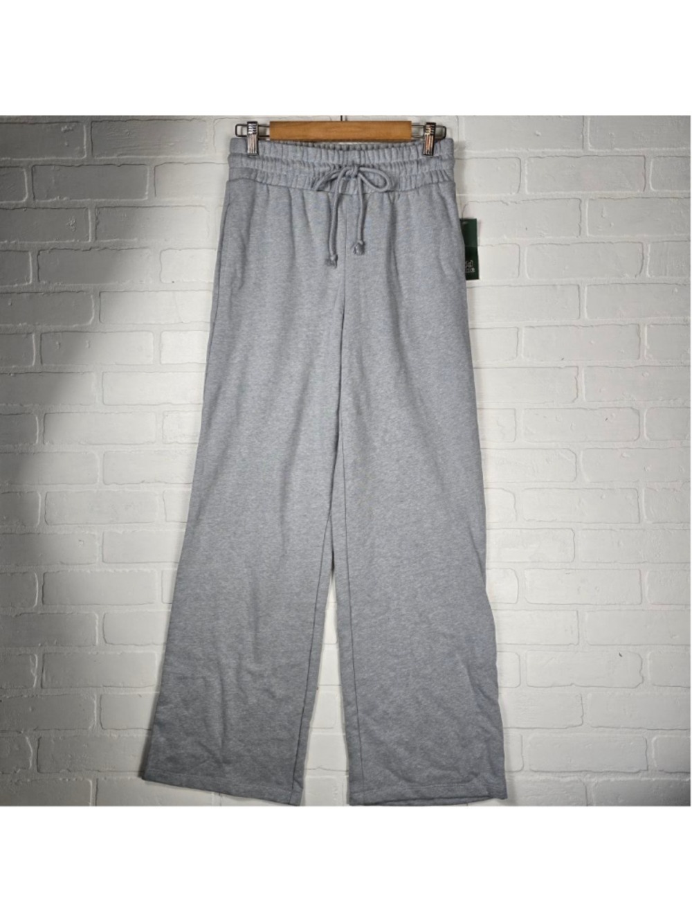Wild Fable High Rise Sweatpants Size Small - Picture 1 of 3